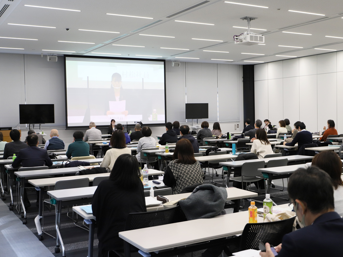 生活相談員講習で社員による講演