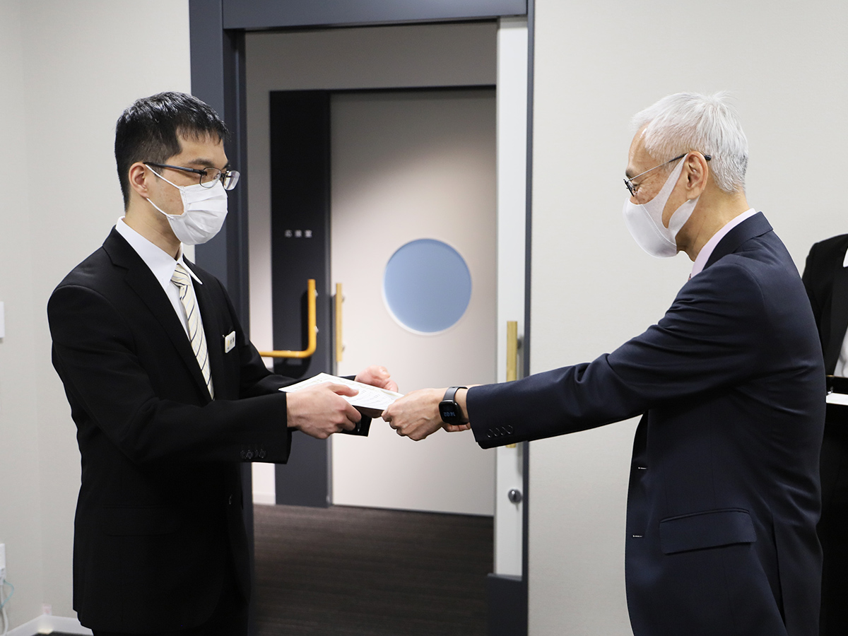 個人カイゼン表彰の様子
